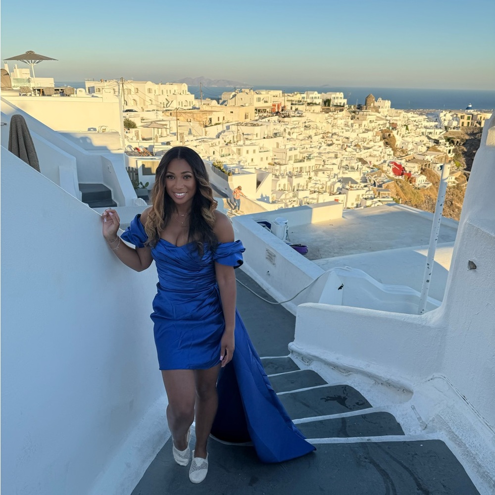 Amazon Blue Off-Shoulder Sleeveless Gown